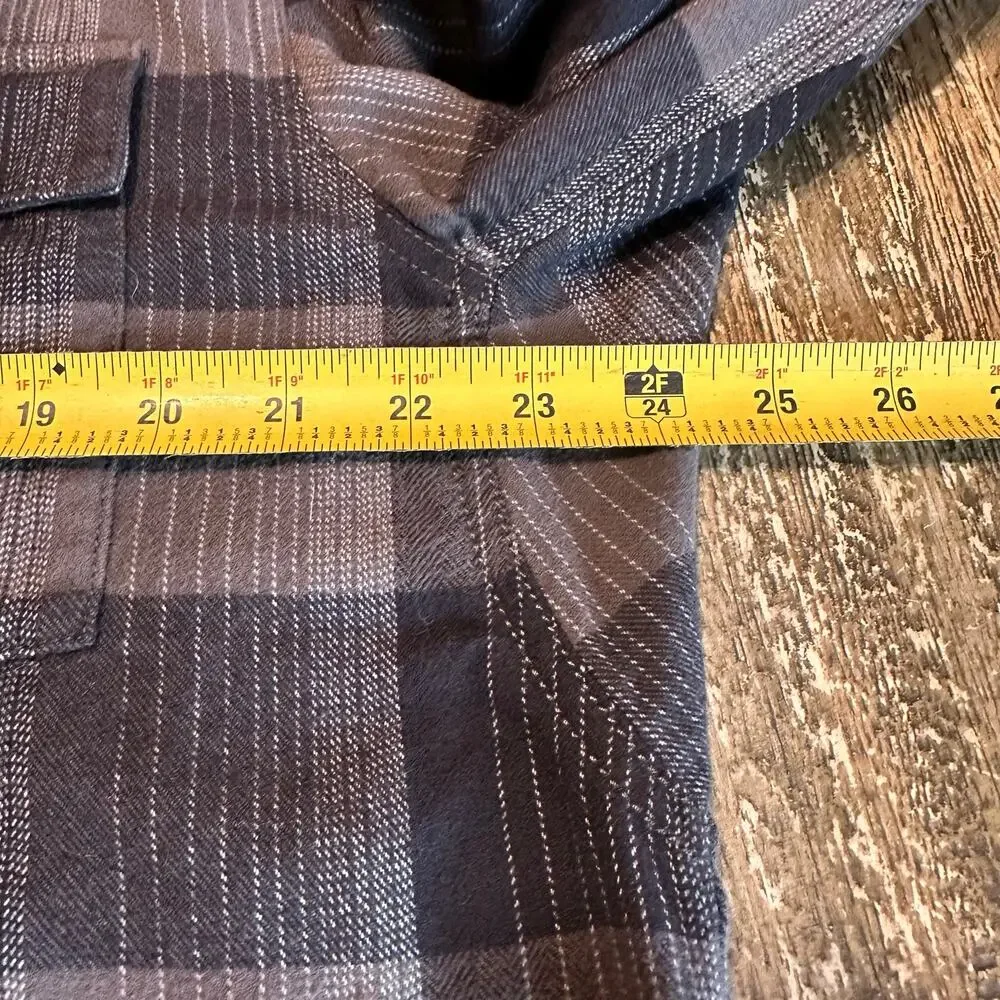 The North Face Long Sleeve Button Down Paid Flannel Shirt Gray Black Mens Size L
